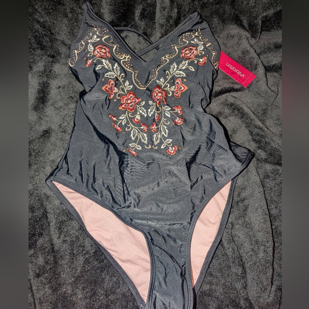 NWT Embroidered Lace-up Back Swimsuit